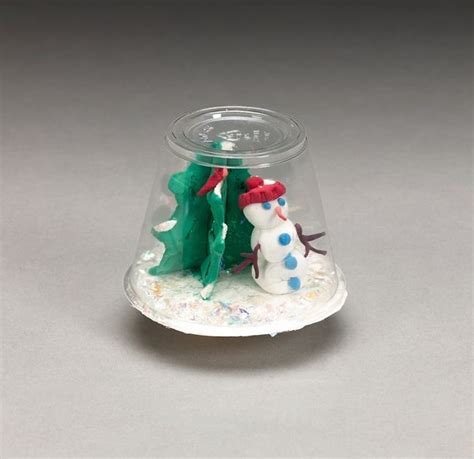 Using Crayola Model Magic Snow for Holiday Decorations